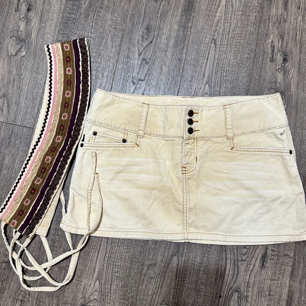 Used excellent condition Abercrombie & fitch skirt